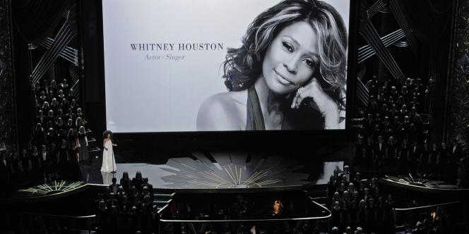 Hommage à Whitney Houston, lors de la 84e cérémonie des Grammy Awards, le 26 février 2012.