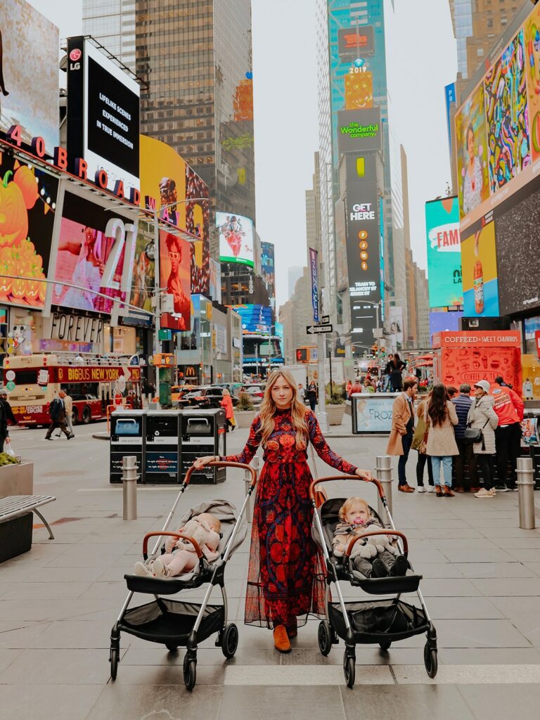 Lola Rossi à Times Square