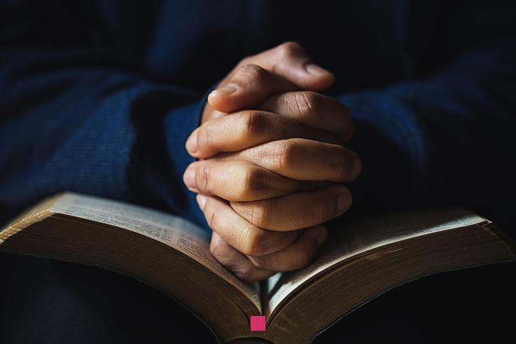 Prière pour la santé : Comment prier efficacement pour un être cher ?